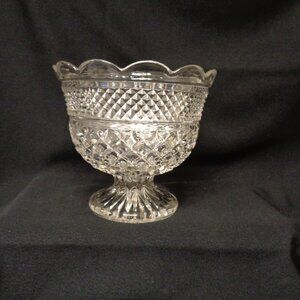 Gorgeous Anchor Hocking Wexford pressed glass pedestal bowl compote